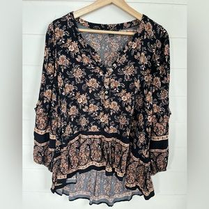 American Eagle Paisley floral blouse with button neckline size medium